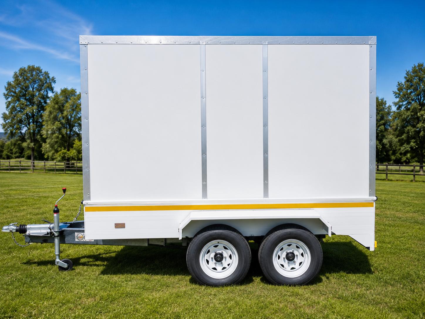 Customer-built insulated cold or freezer-room trailer